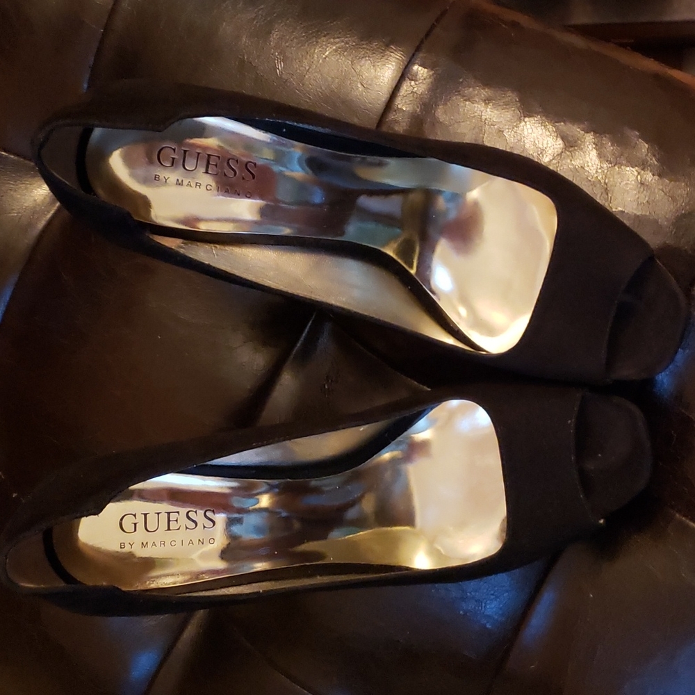 Heels - Picture 6 of 8